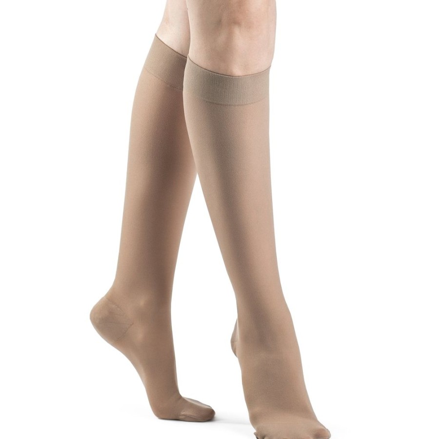 Knee High W/ Silicone Sigvaris | Dynaven Opaque Women'S Knee High 15-20 Mmhg W/ Silicone Top