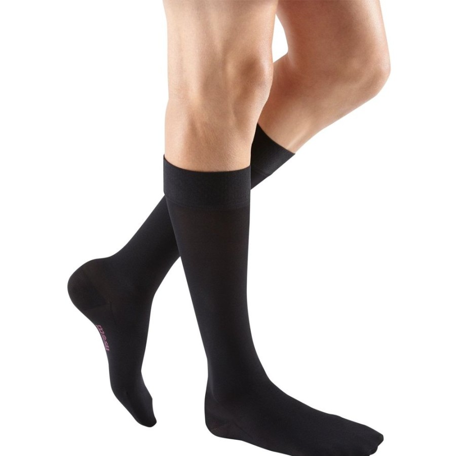 Wide & Full Calf Mediven | Mediven Plus Knee High 30-40 Mmhg W/ Silicone Beaded Top Band